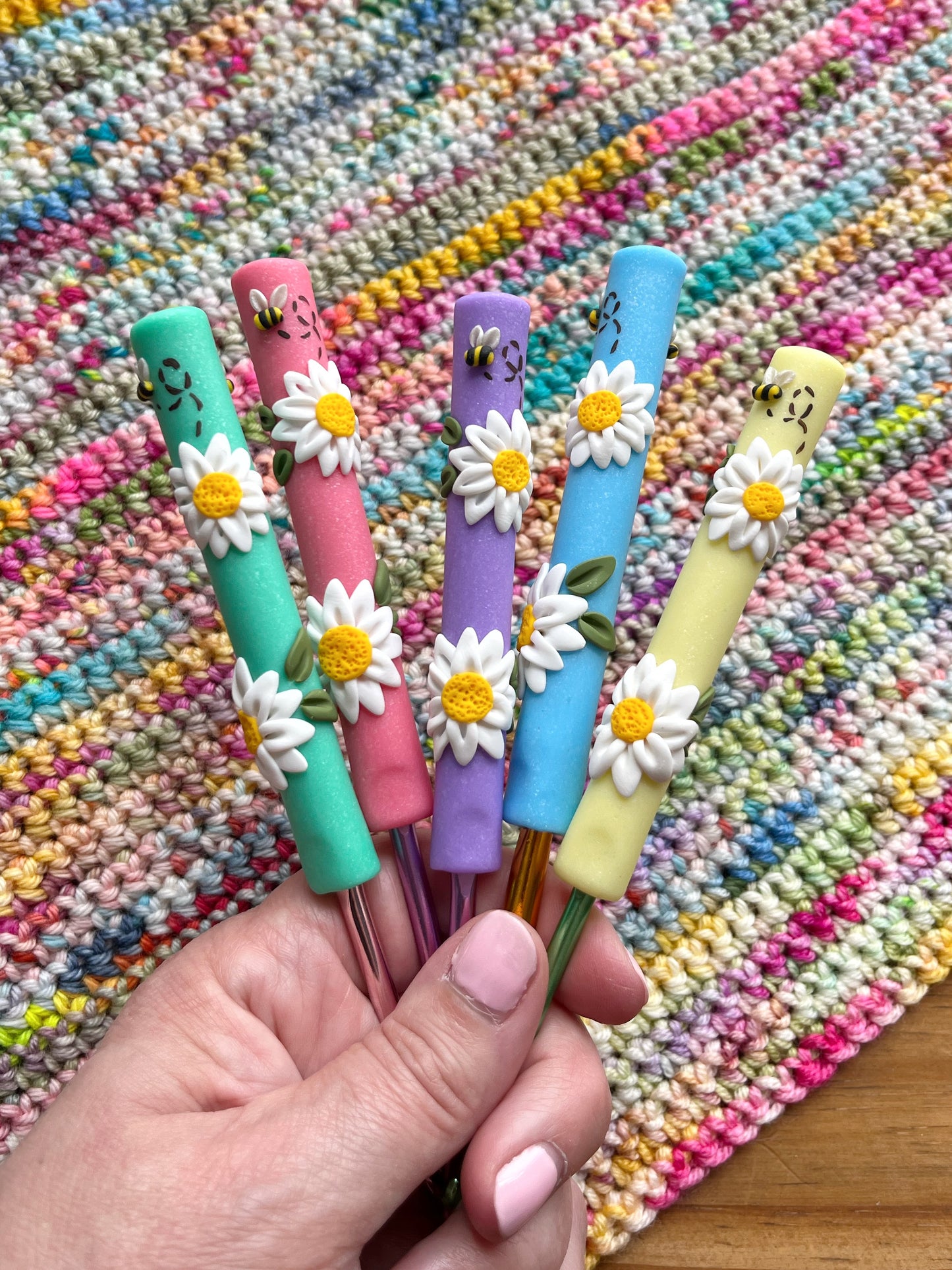 Daisy Polymer Clay Crochet Hook, Covered Crochet hooks, Yarn Craft Accessories