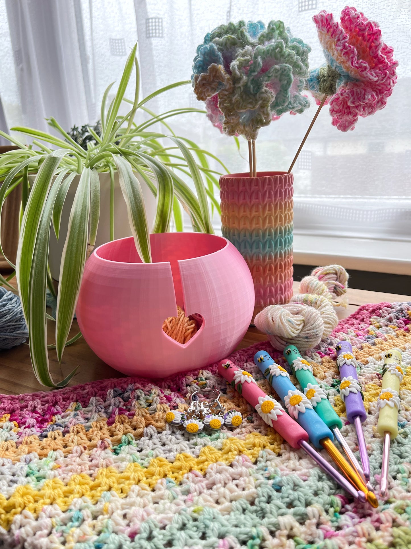 Heart Cut Out Yarn Bowl, 3D Printed Colourful Yarn Bowl, Knitting or Crochet Wool Bowl