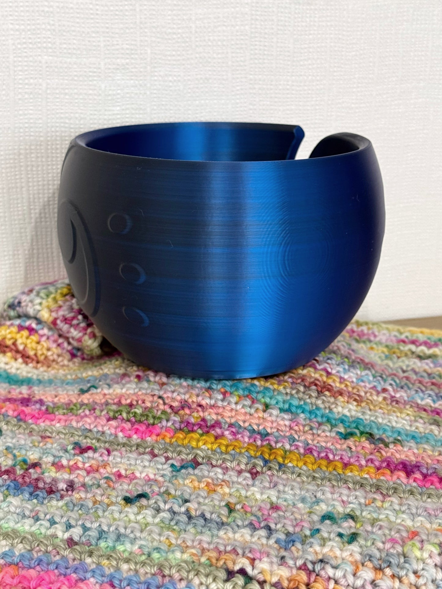 READY TO SHIP 3D Printed Colour Shift Yarn Bowl in Blue to Black
