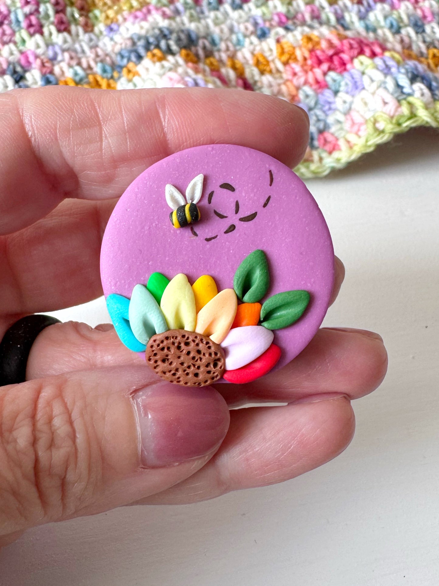 Rainbow Flower Magnetic Needle Minder
