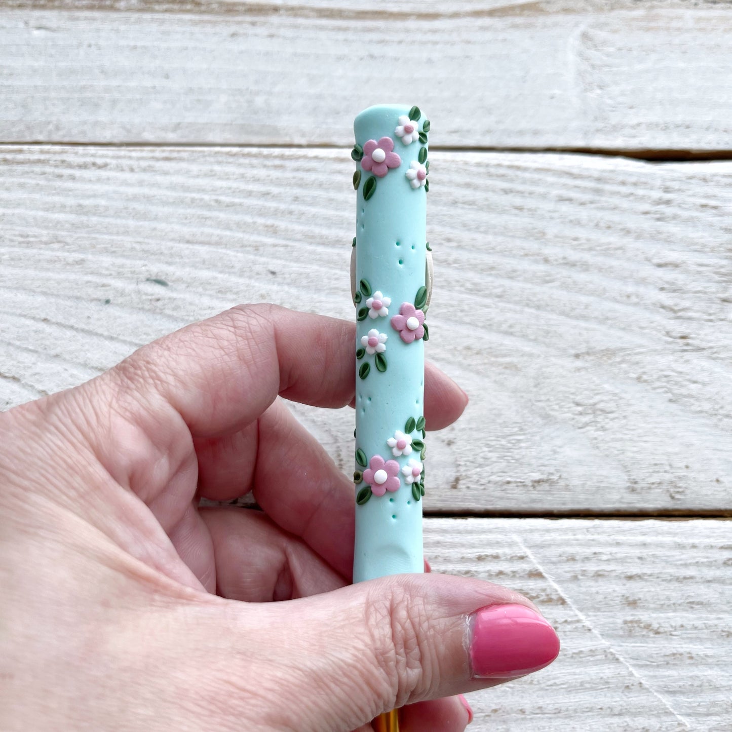 Short handle pastel pumpkin crochet hook