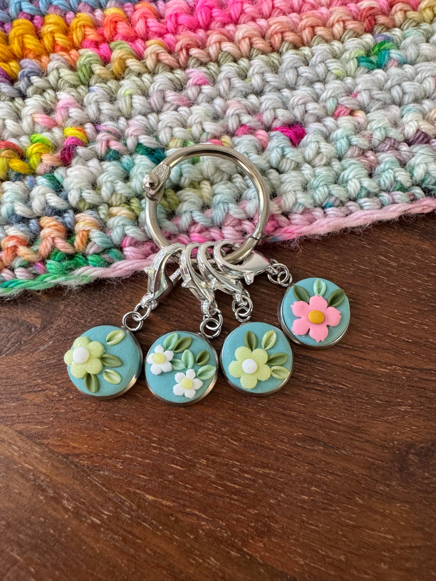 Sea Green Wildflower Stitch Markers, Progress Keepers for Knitting and Crochet, Pastel Crochet Accessories