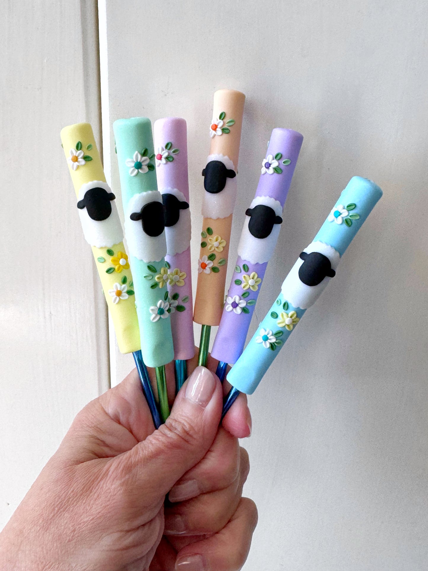 Pastel Sheep Crochet Hook, Polymer Clay Ergonomic Crochet Hook
