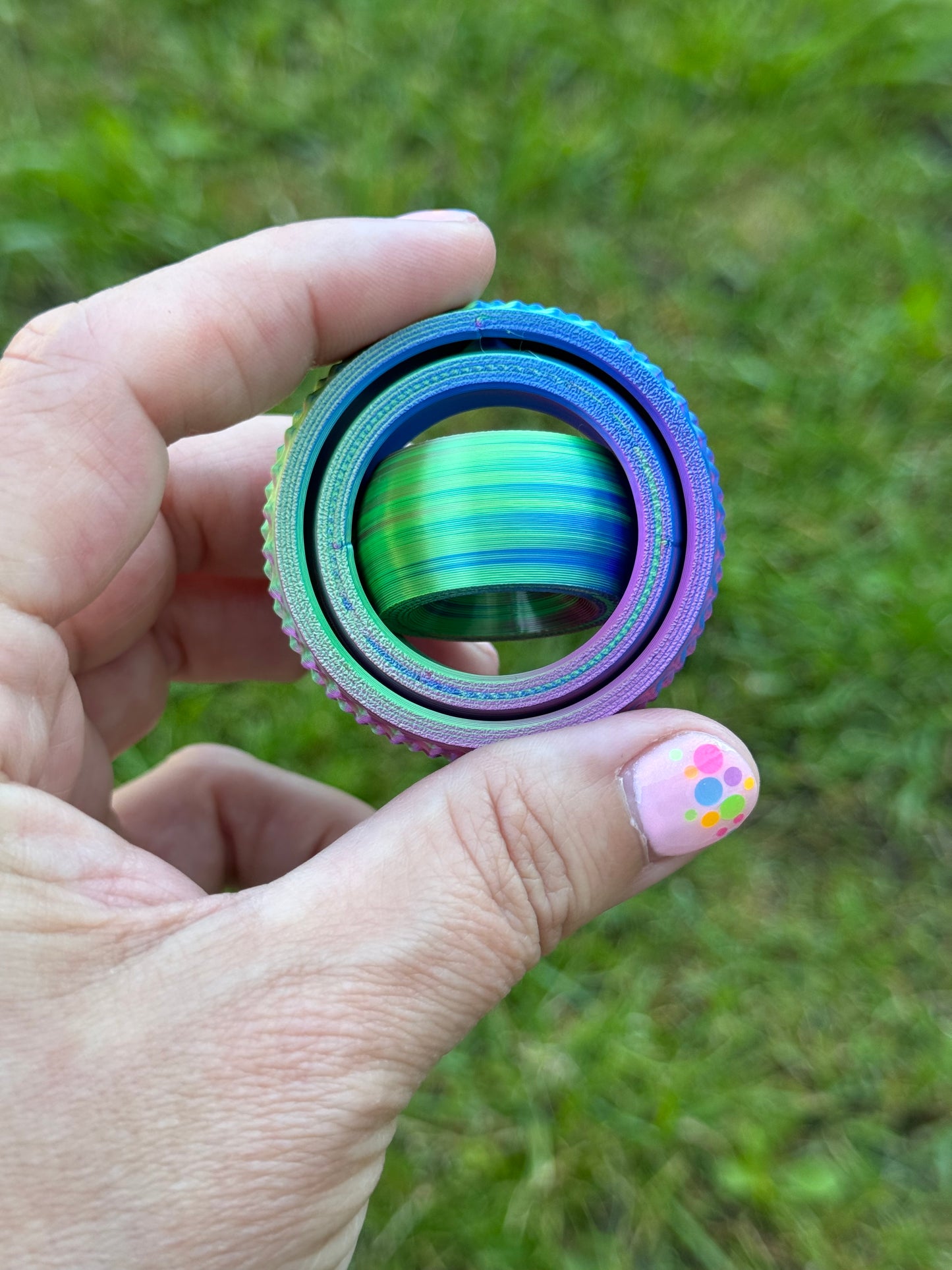 Gyroscope Fidget Toy, Stress Relief Sensory Toy, Quiet Fidget Spinning Toy, Gyro Fidget for Stimming