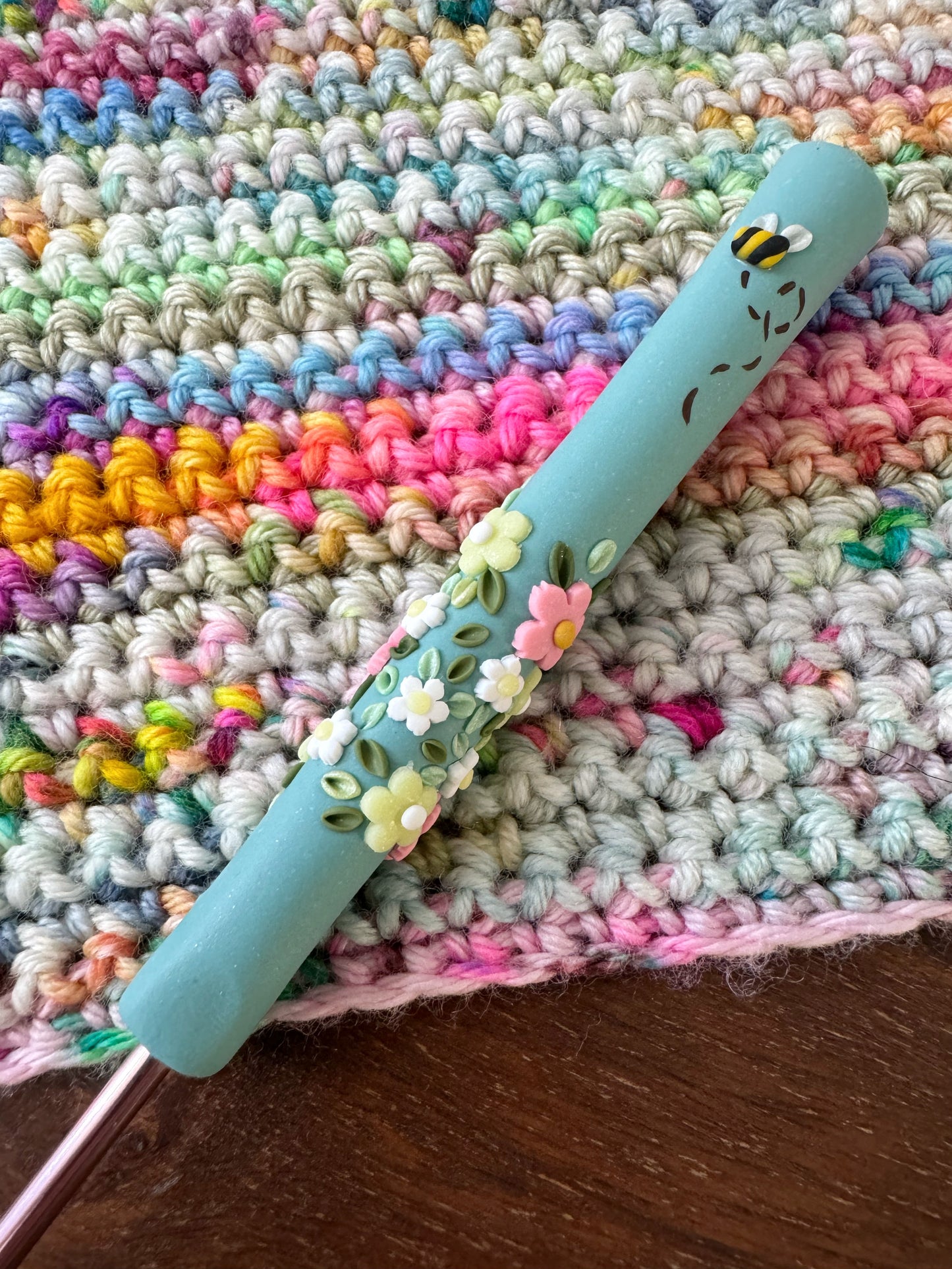 Sea Green Wildflower Crochet Hook, Polymer Clay Ergonomic Crochet Hook