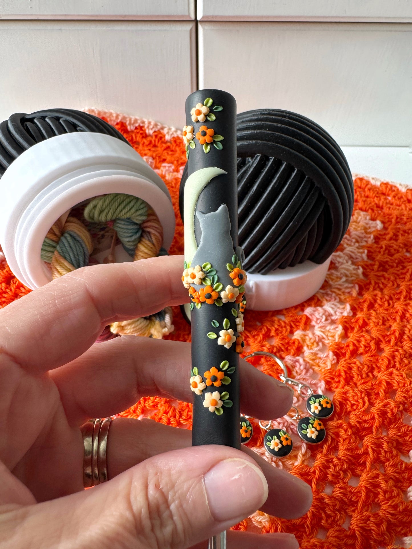 5.5mm Halloween Yarn Ball Pot