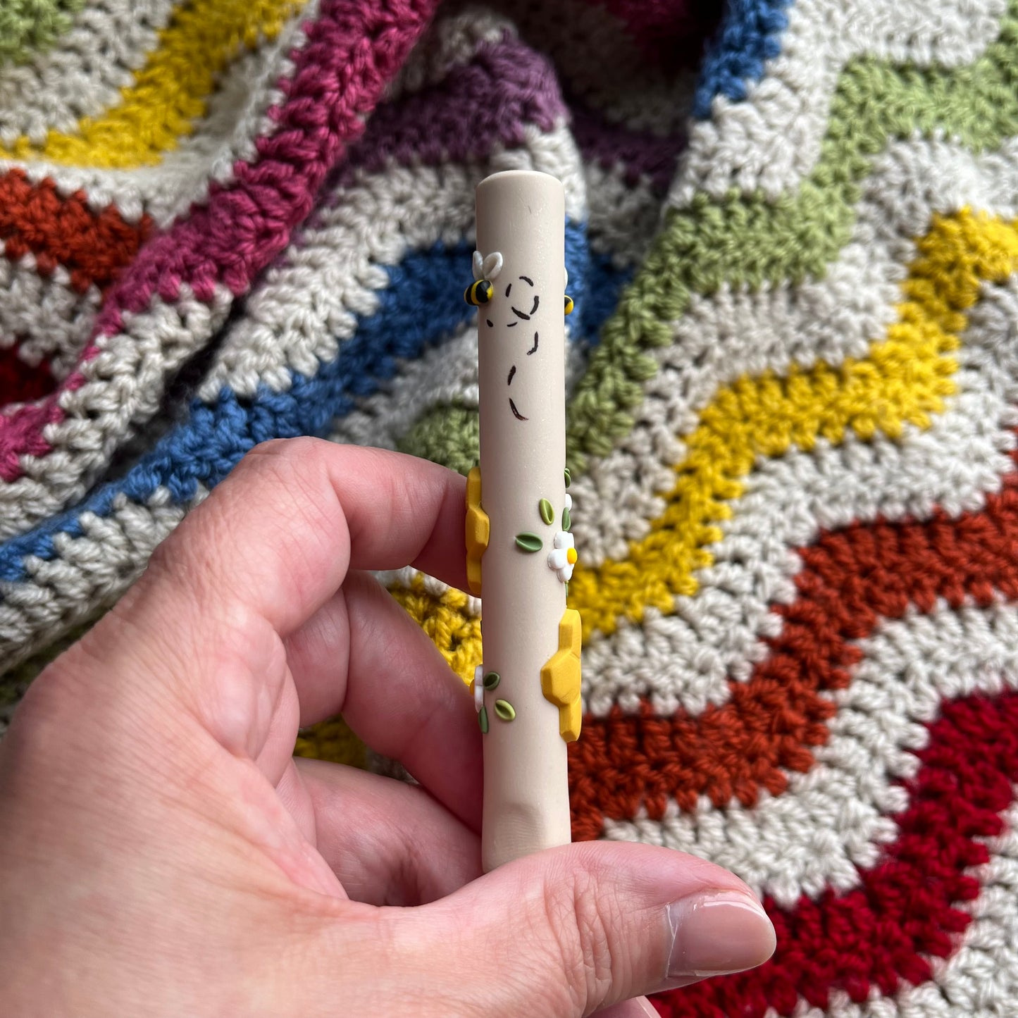 Beige honeycomb bee crochet hook, polymer clay bumble bee crochet hooks, crochet gifts