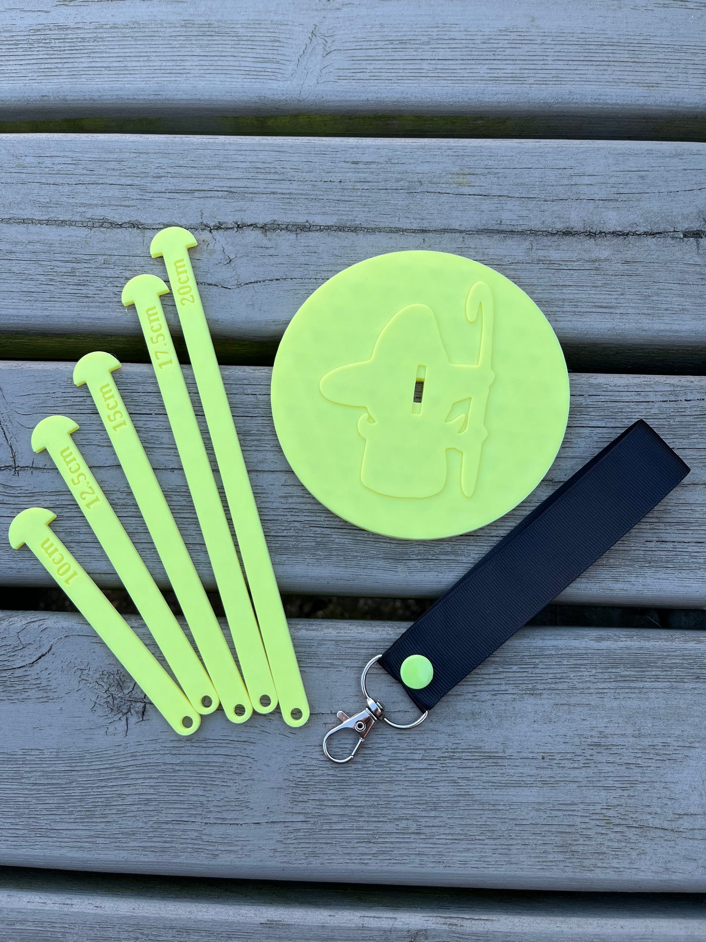 Glow in the Dark Portable Yarn Holder, 3D Printed Easy Assembly Yarn Holder For Crochet On The Go