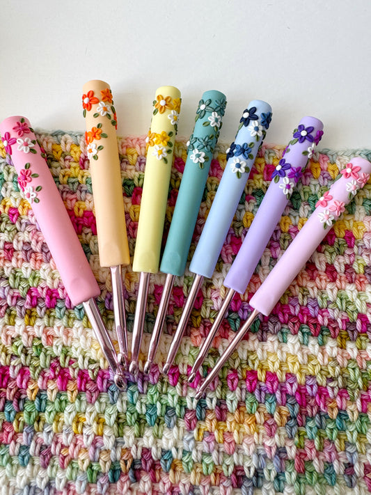 Pastel Flower Crochet Hook Set, Polymer Clay Rainbow Crochet Hooks