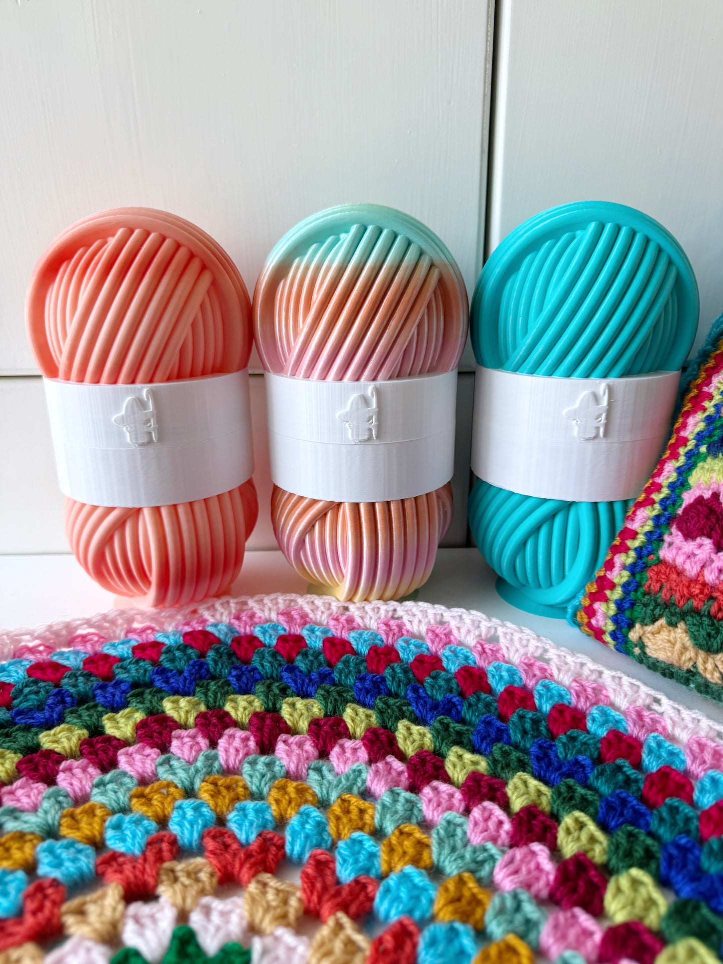 Contrast Band Mystery Pot, 3D Printed Filled Yarn Ball Container