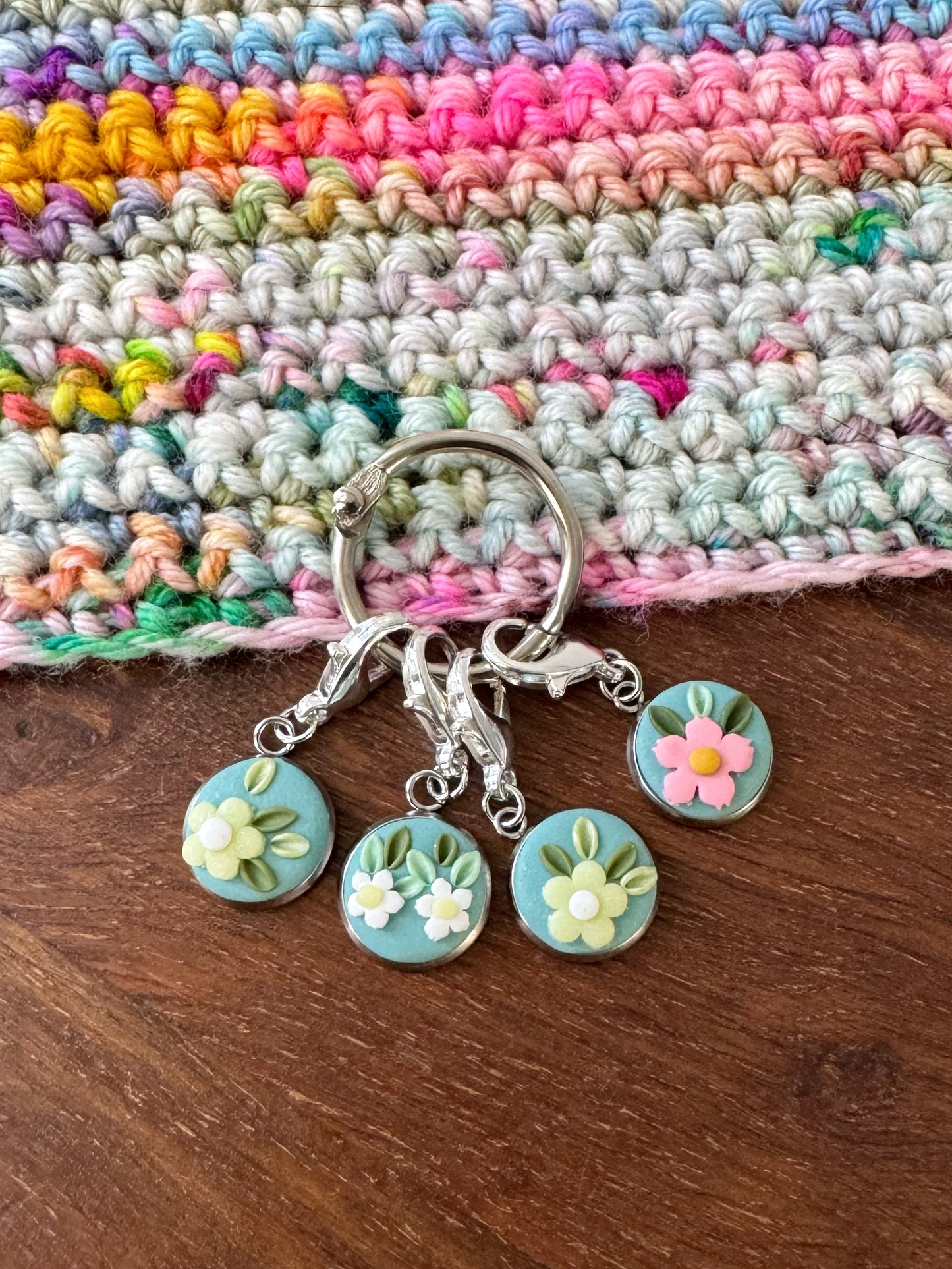 Sea Green Wildflower Stitch Markers, Progress Keepers for Knitting and Crochet, Pastel Crochet Accessories