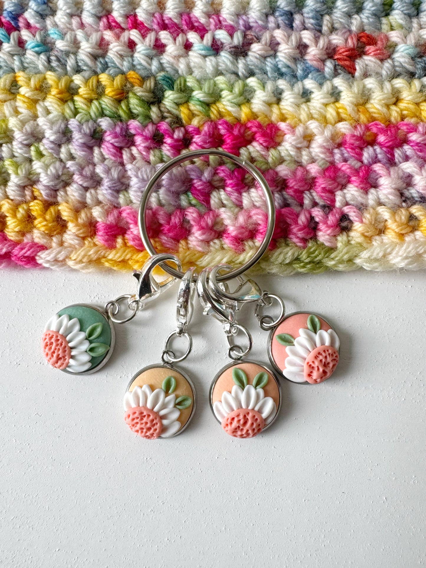 Tropical Daisy Stitch Markers, Ombre Flower Progress Keepers