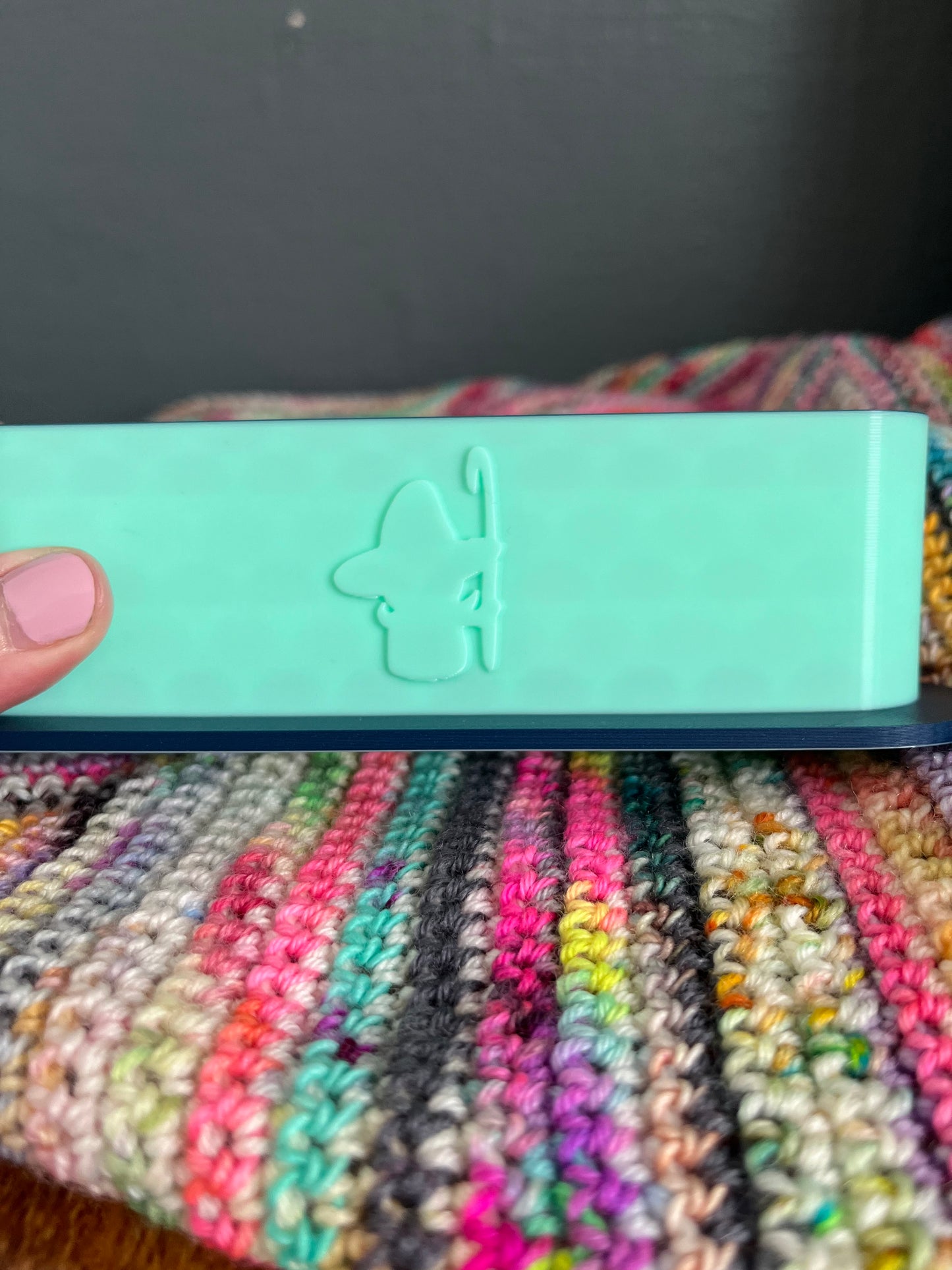 2 Tone Crochet Hook Holder, 3D Printed Crochet Hook Display Holder