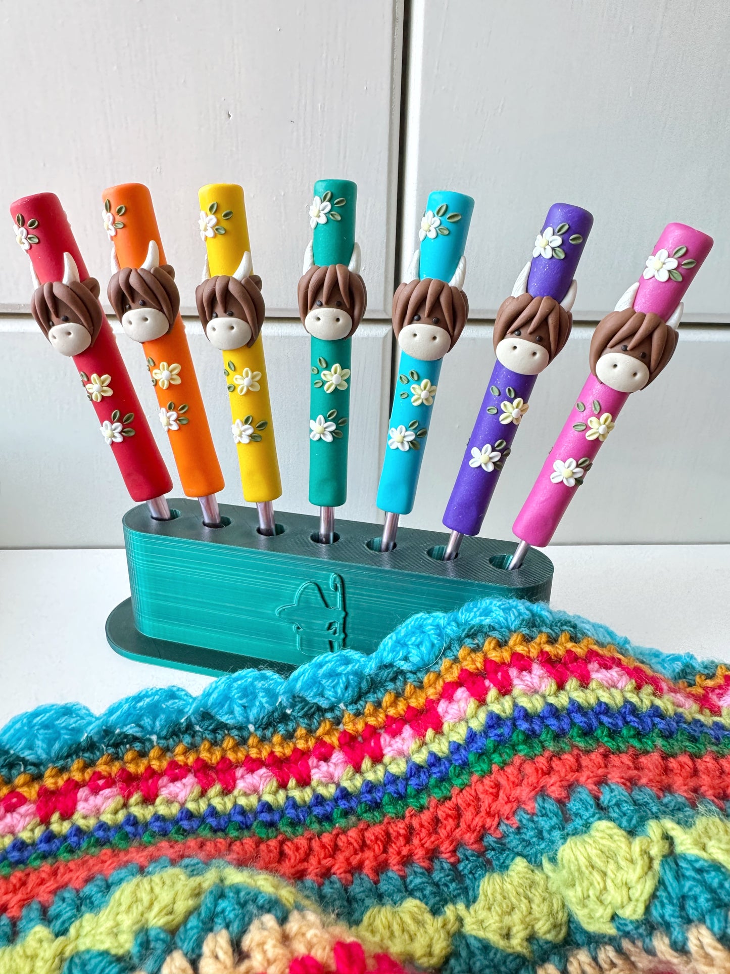 Rainbow Highland Cow Crochet Hook Set, Crochet Gift Set