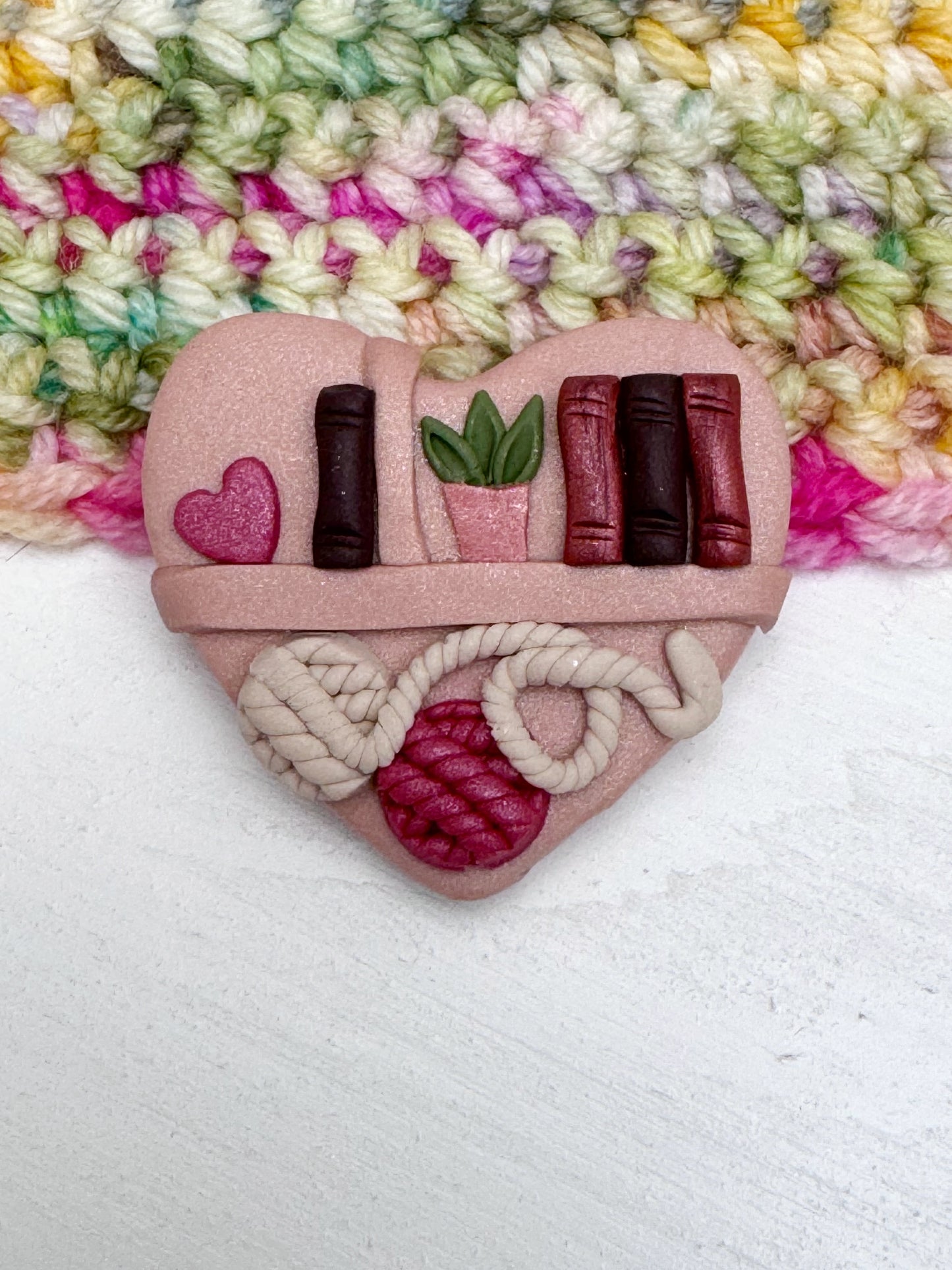 Heart Bookshelf Polymer Clay Magnetic Needle Minder