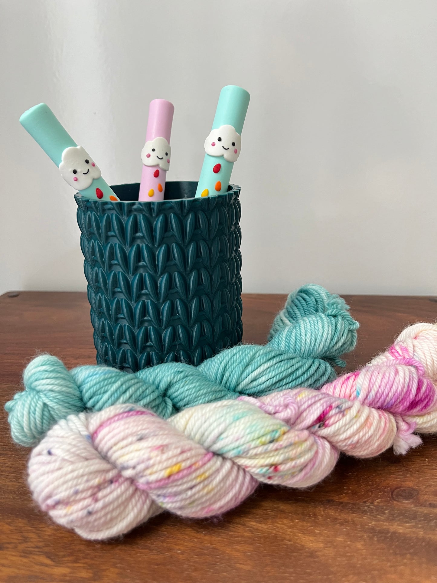 3D Printed Knitted Look Crochet Hook Pot, Crochet Hook Pen Storage Pot