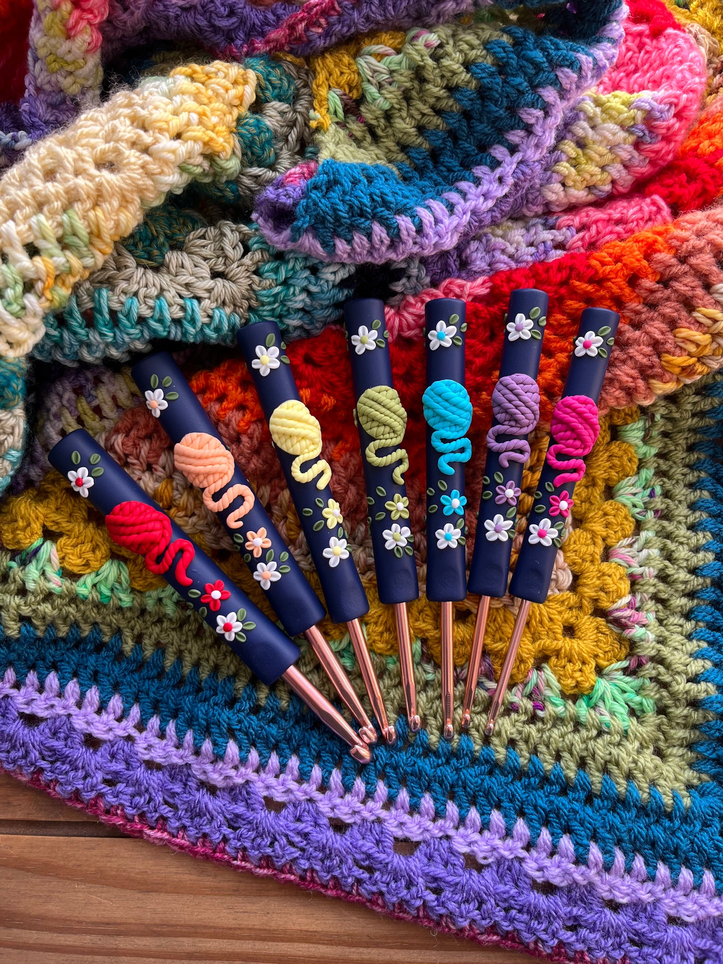 Rainbow yarn ball crochet hook, polymer clay crochet hooks, yarn lover, gift for her, choose your colour