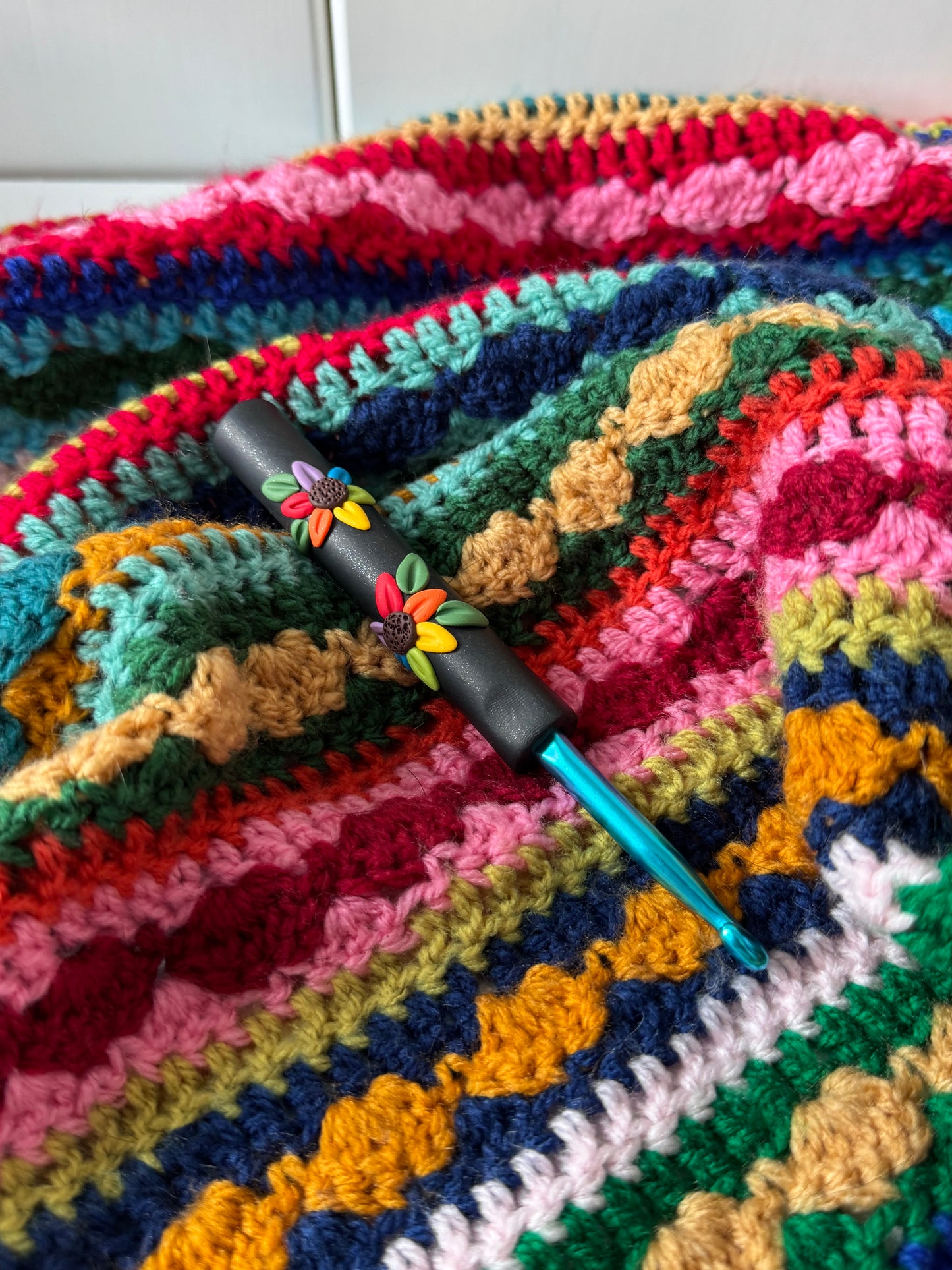 Black Rainbow Flower Polymer Clay Crochet Hook