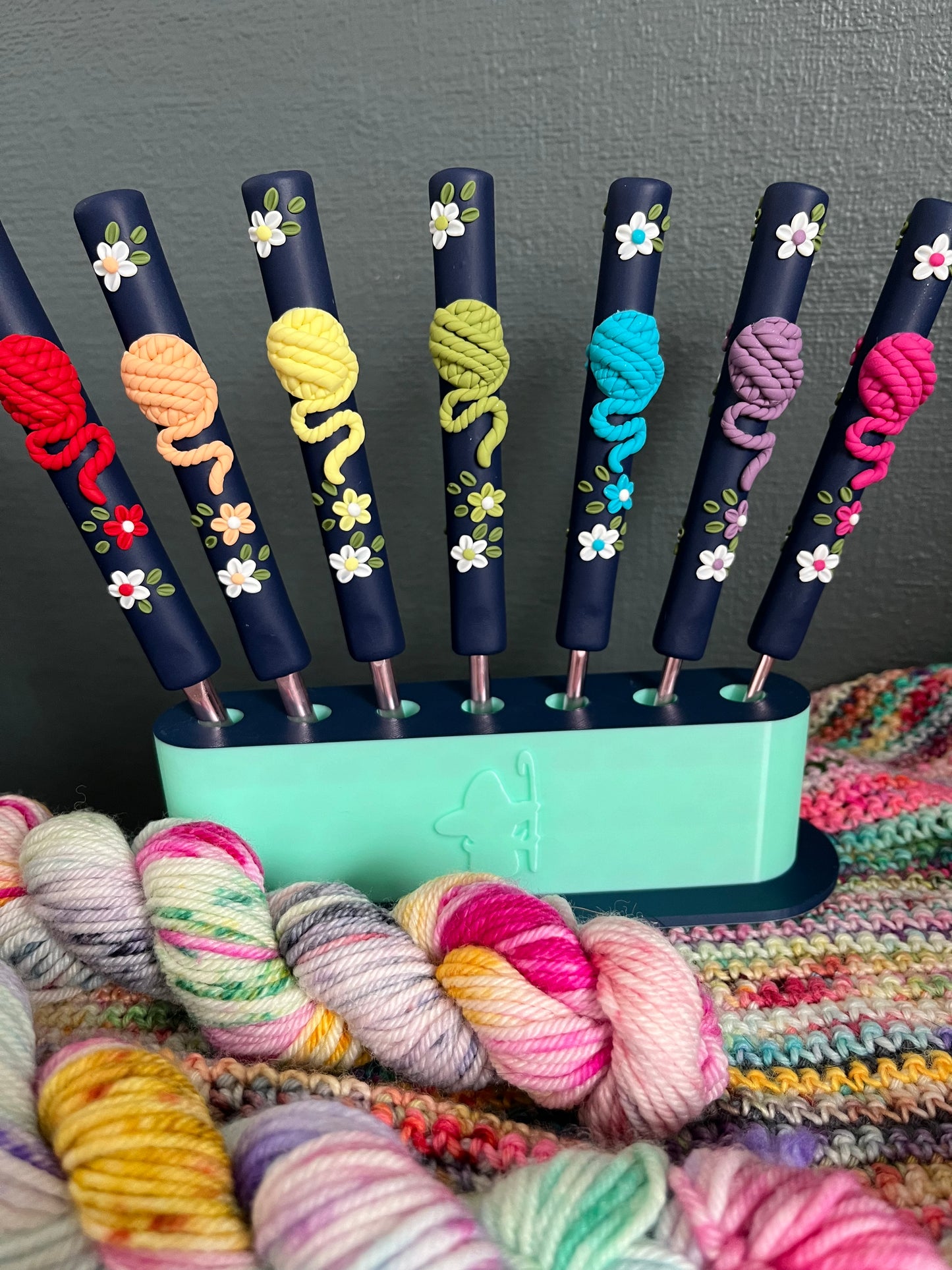 2 Tone Crochet Hook Holder, 3D Printed Crochet Hook Display Holder