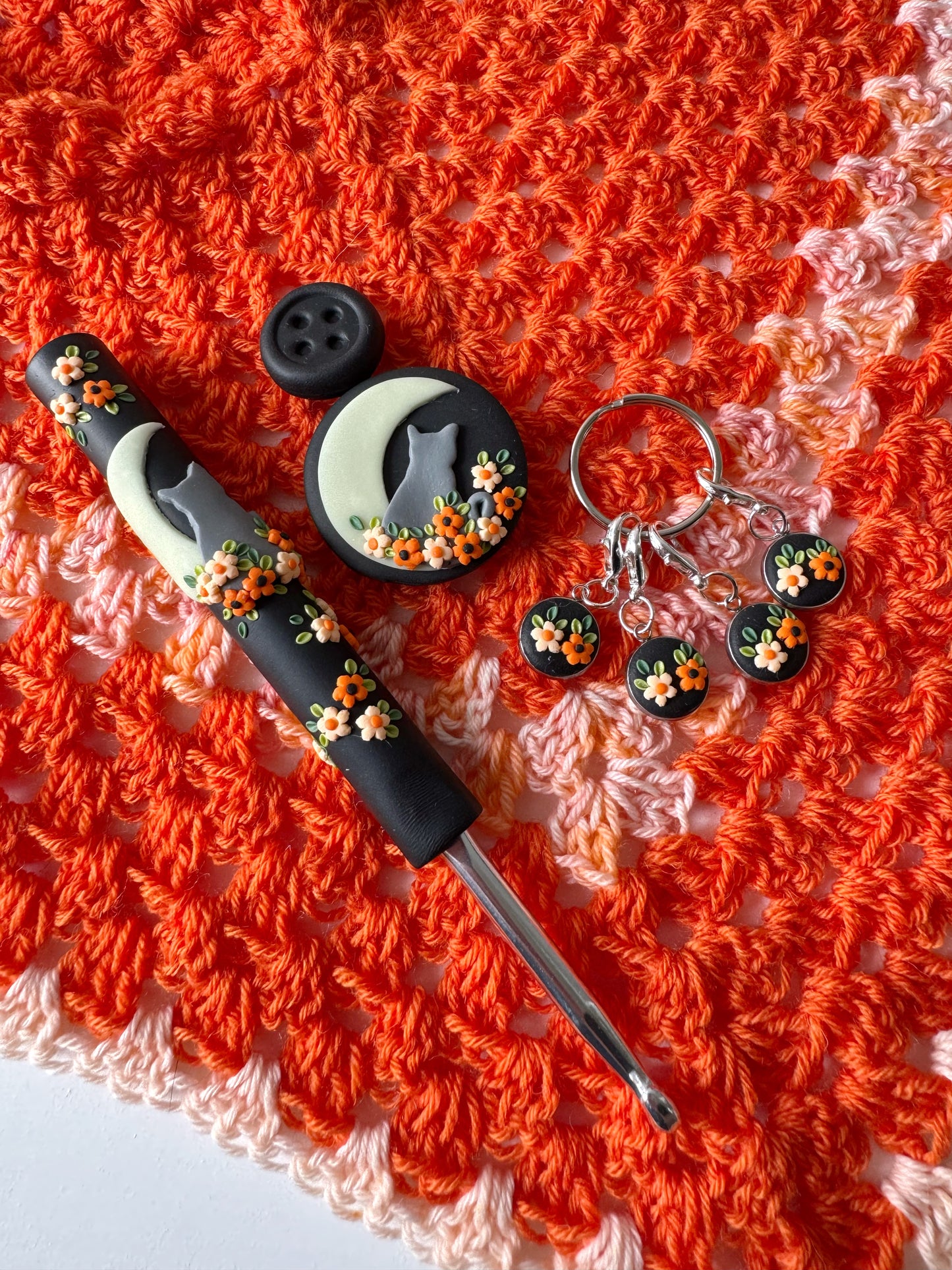 5.5mm Halloween Yarn Ball Pot
