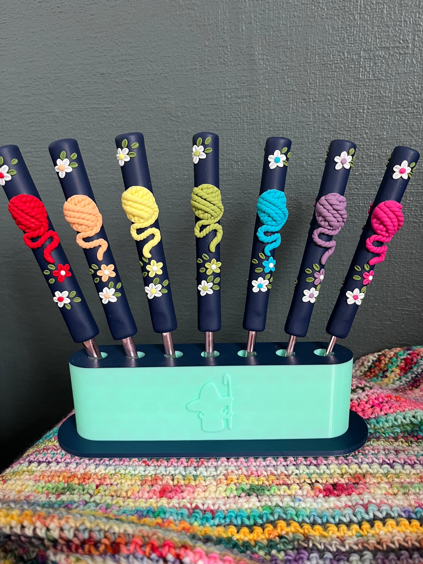 2 Tone Crochet Hook Holder, 3D Printed Crochet Hook Display Holder