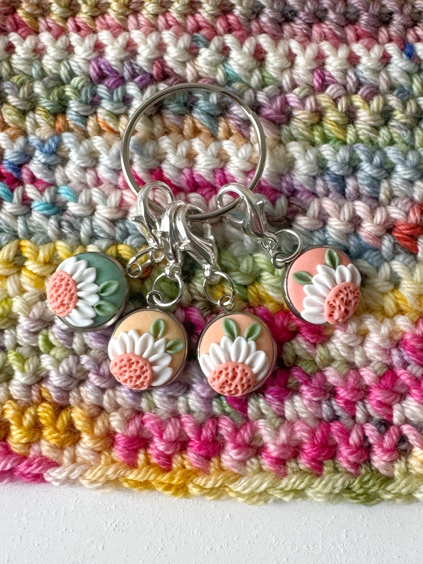 Tropical Daisy Stitch Markers, Ombre Flower Progress Keepers