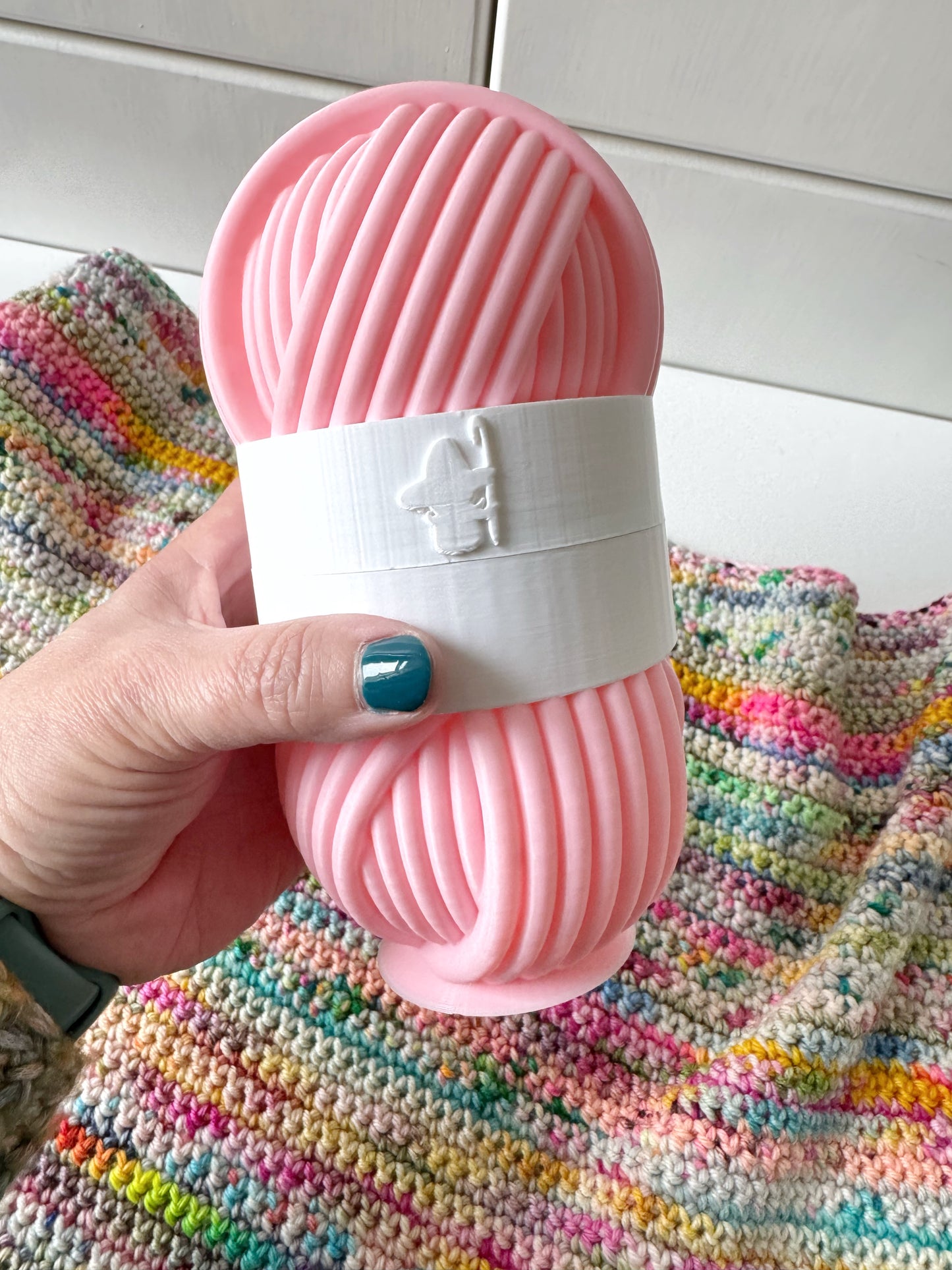 Contrast Band Mystery Pot, 3D Printed Filled Yarn Ball Container