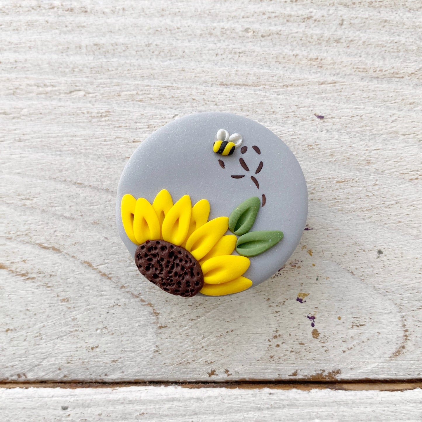 Grey Sunflower needle minder, needle keeper, magnetic needle holder, flower magnet, pin cushion