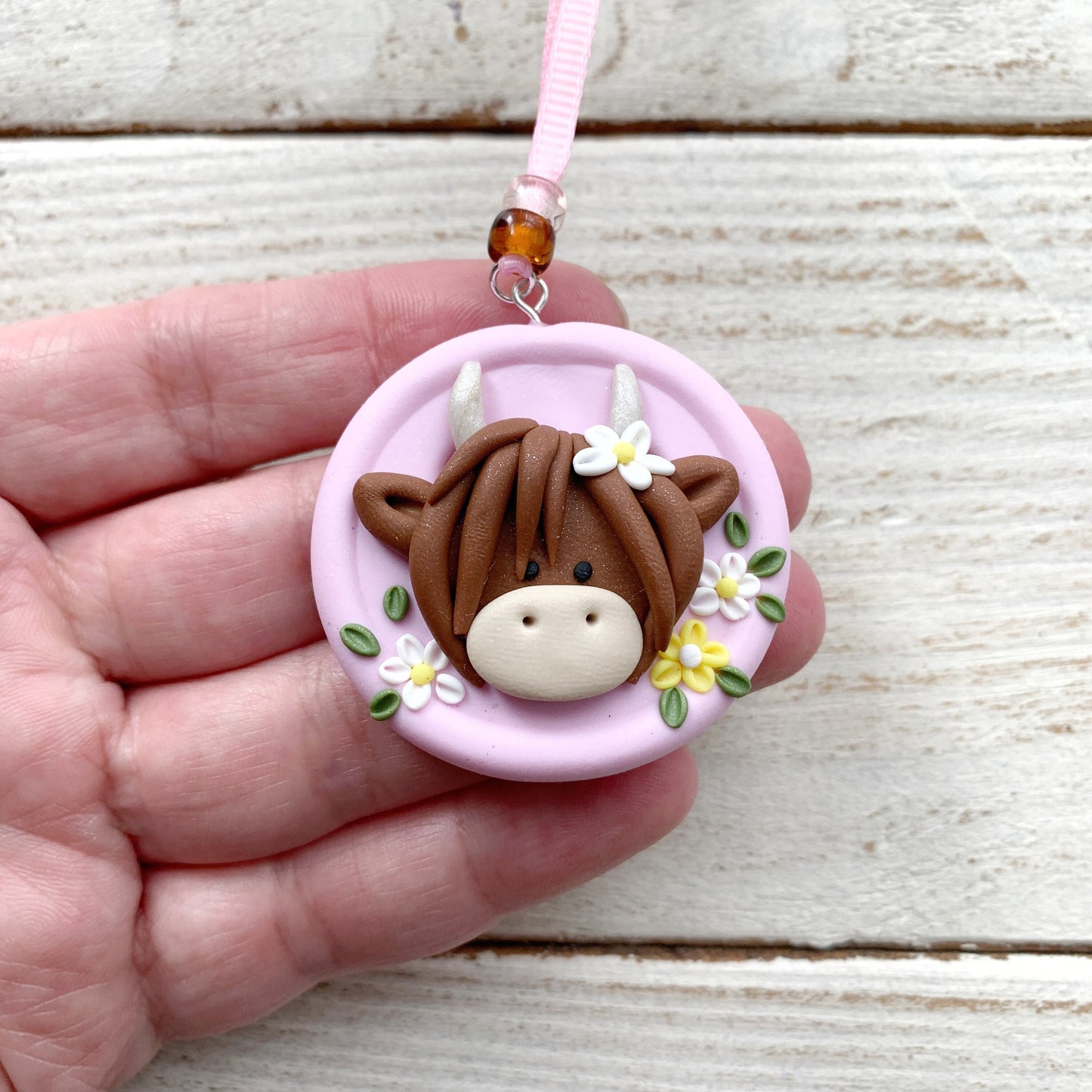 Highland cow scissor fob, scissor keeper, crochet tools, gift for her, yarn gifts, embroidery scissor minder, Heilan Coo