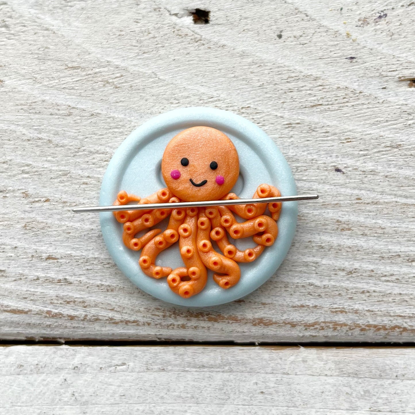 Blue octopus magnetic needle minder, stitching needle magnets