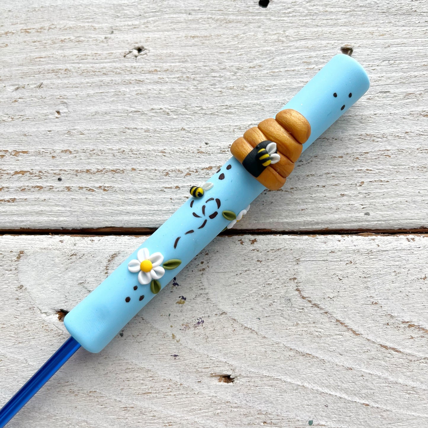 Pale blue beehive crochet hook, polymer clay bumble bee crochet hooks, crochet gifts