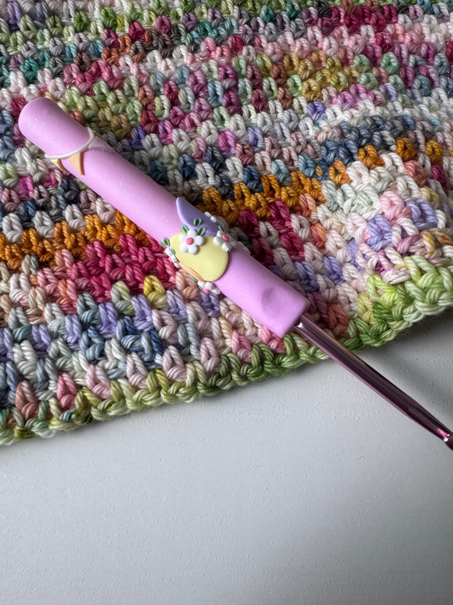 Bunting Easter Egg Crochet Hook, Polymer Clay Ergonomic Crochet Hook