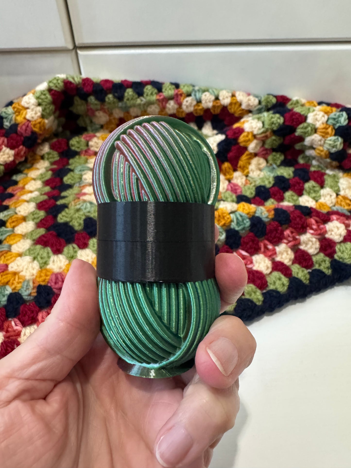 Yarn Ball Storage Pot With Stitch Markers