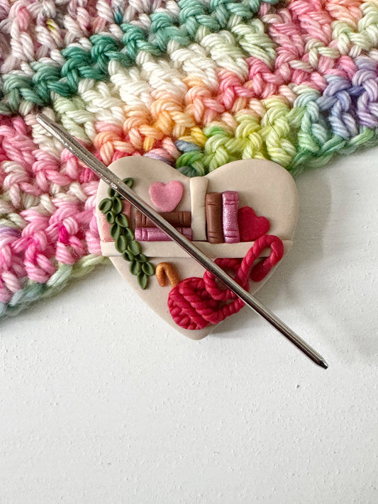 Heart Bookshelf Polymer Clay Magnetic Needle Minder