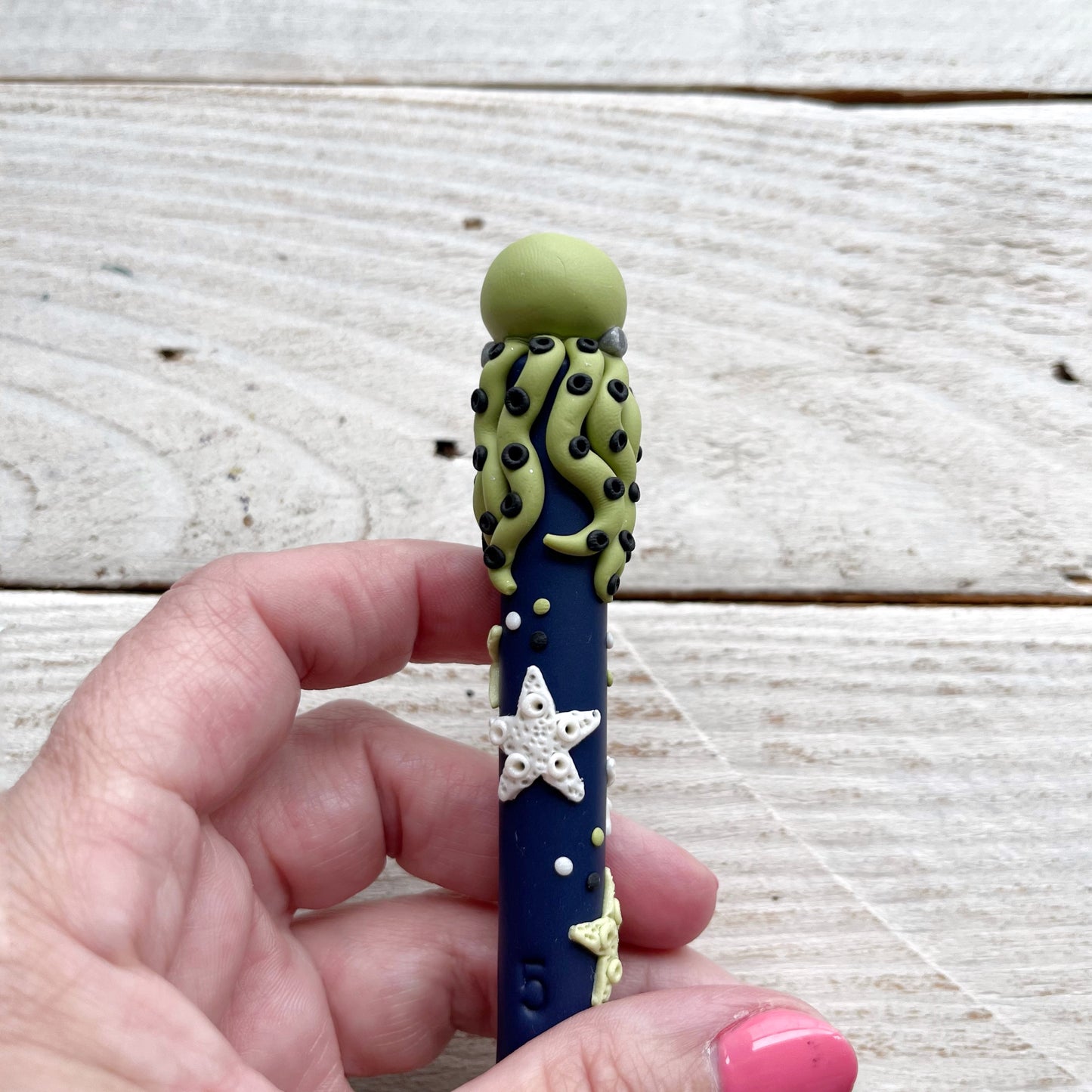 Frankenstein‘s octopus crochet hook