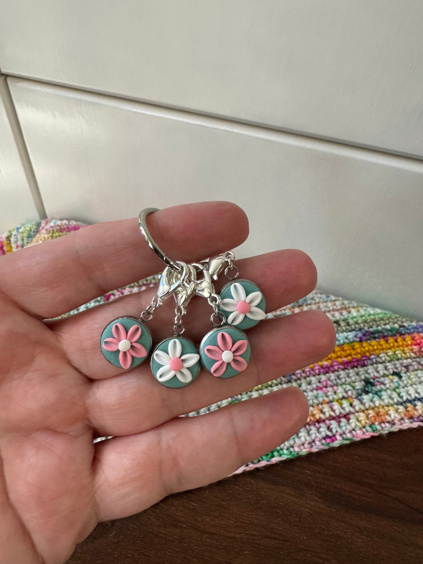 Flower Stitch Markers, Sea Green Flower Progress Keepers