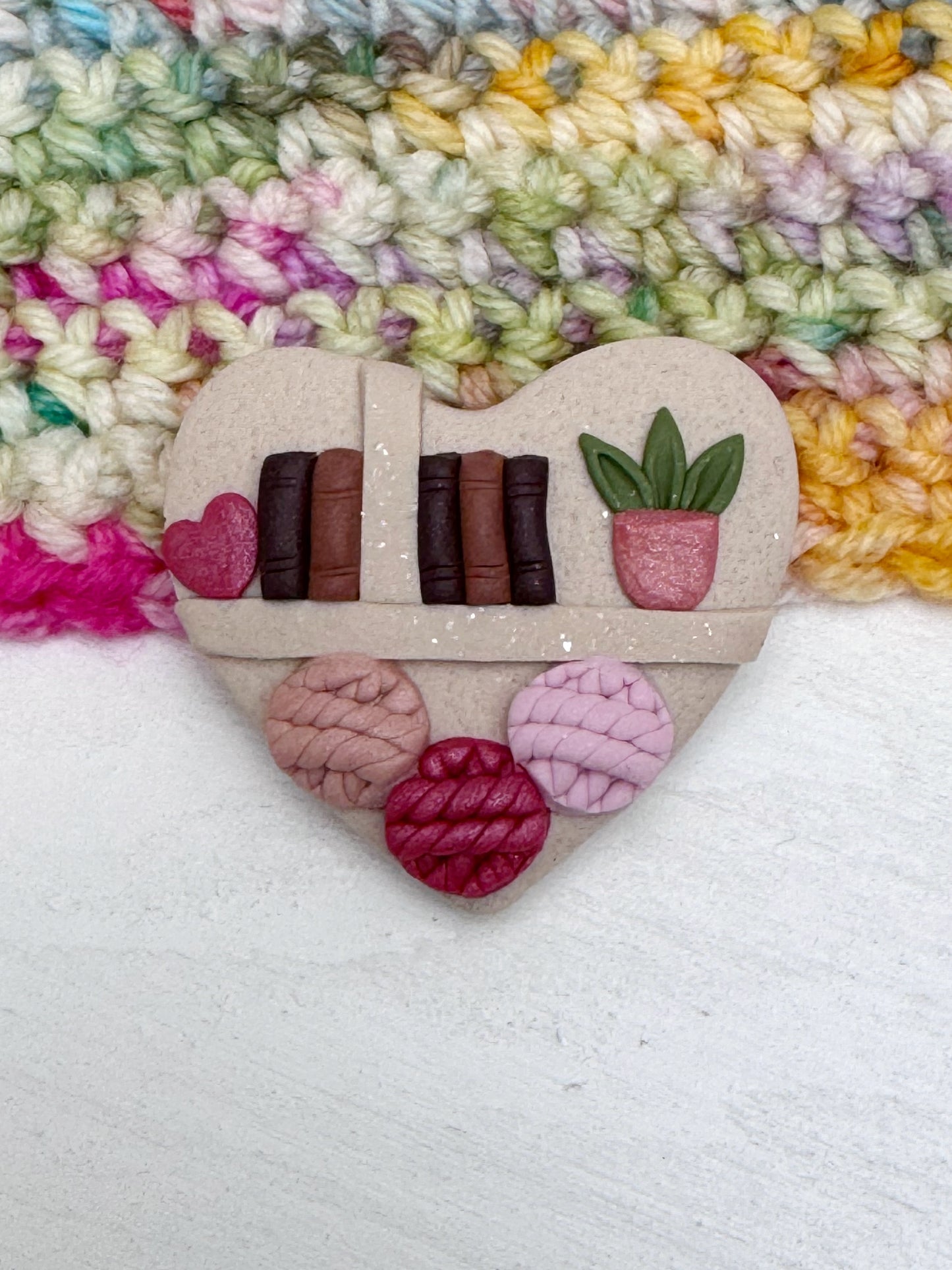 Heart Bookshelf Polymer Clay Magnetic Needle Minder