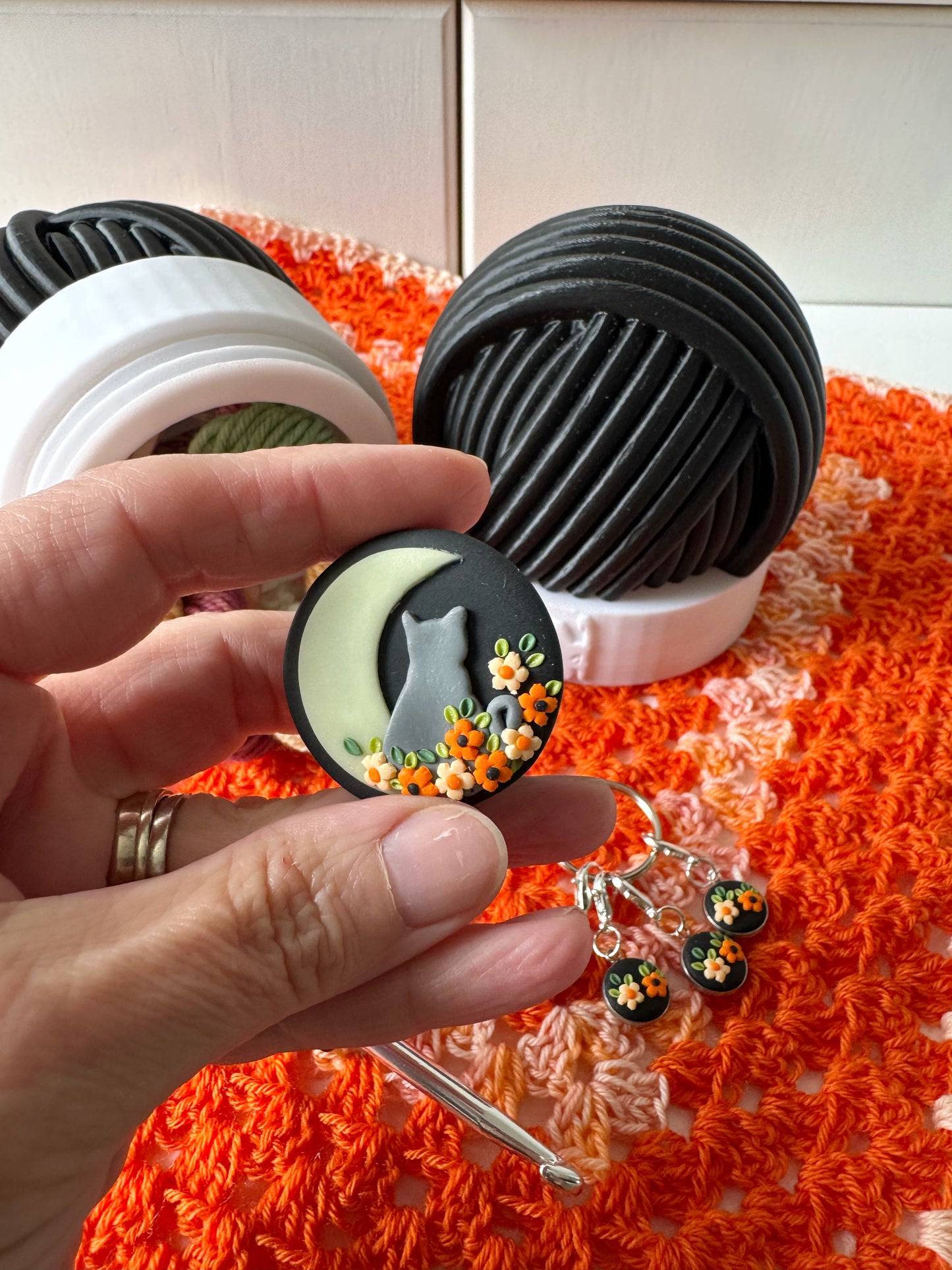 5.5mm Halloween Yarn Ball Pot