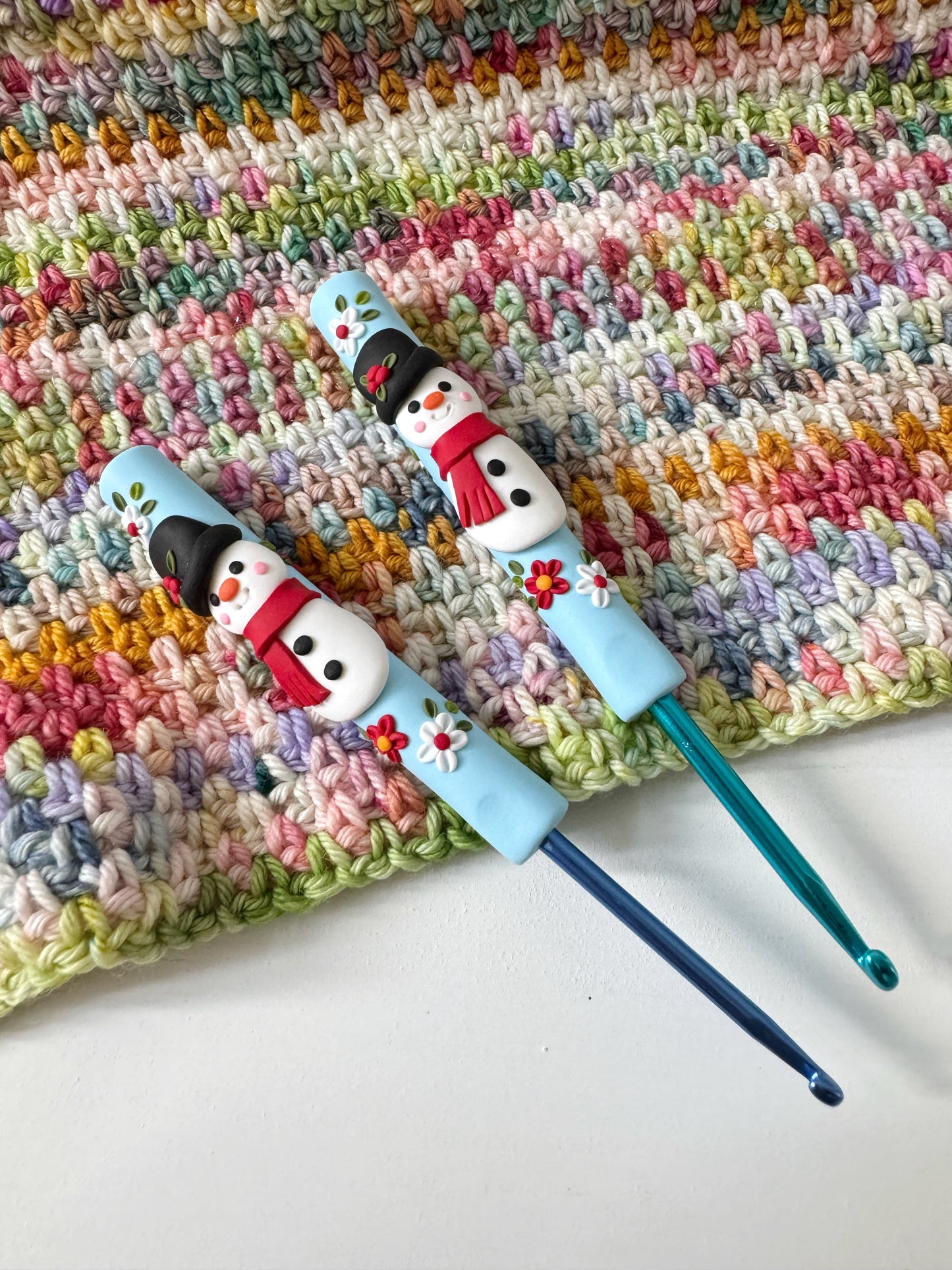 Snowman Christmas Crochet Hook, Polymer Clay Festive Crochet Hook