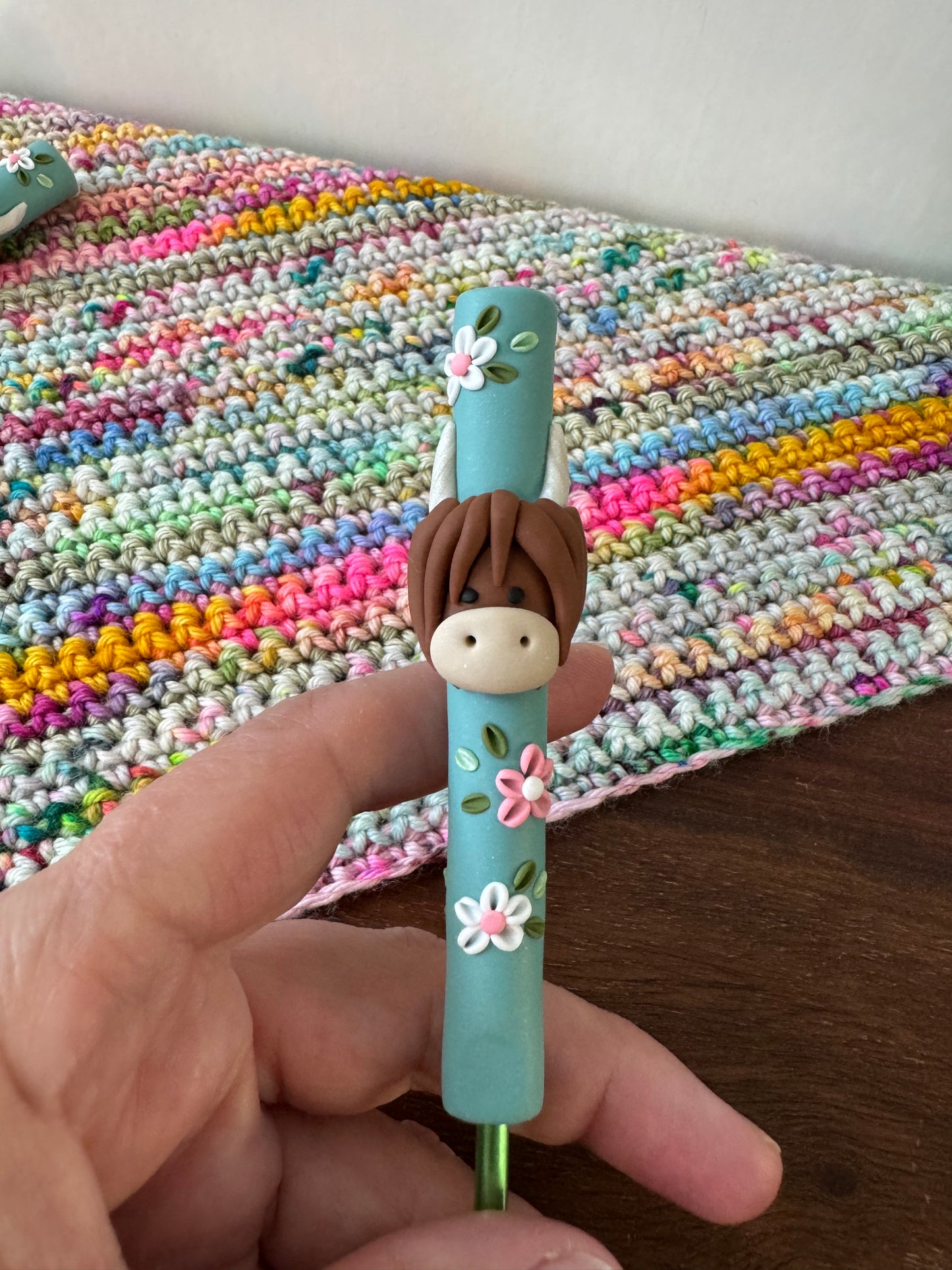 Sea Green Highland Cow Crochet Hook, Polymer Clay Cow Crochet Hook