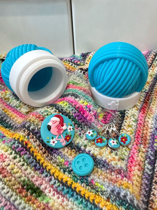 Christmas Flamingo Yarn Ball Pot