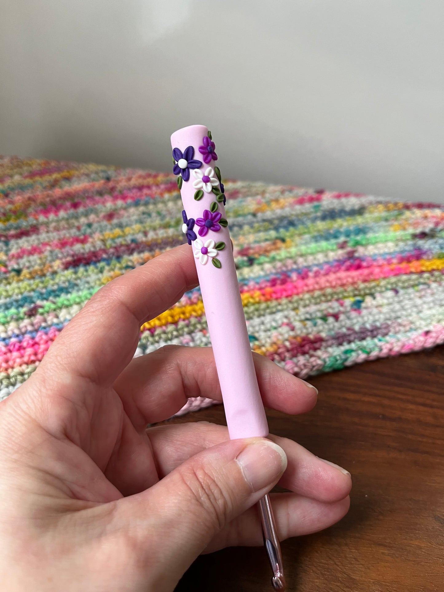 Spring Purple Flower Crochet Hook, Polymer Clay Ergonomic Crochet hook