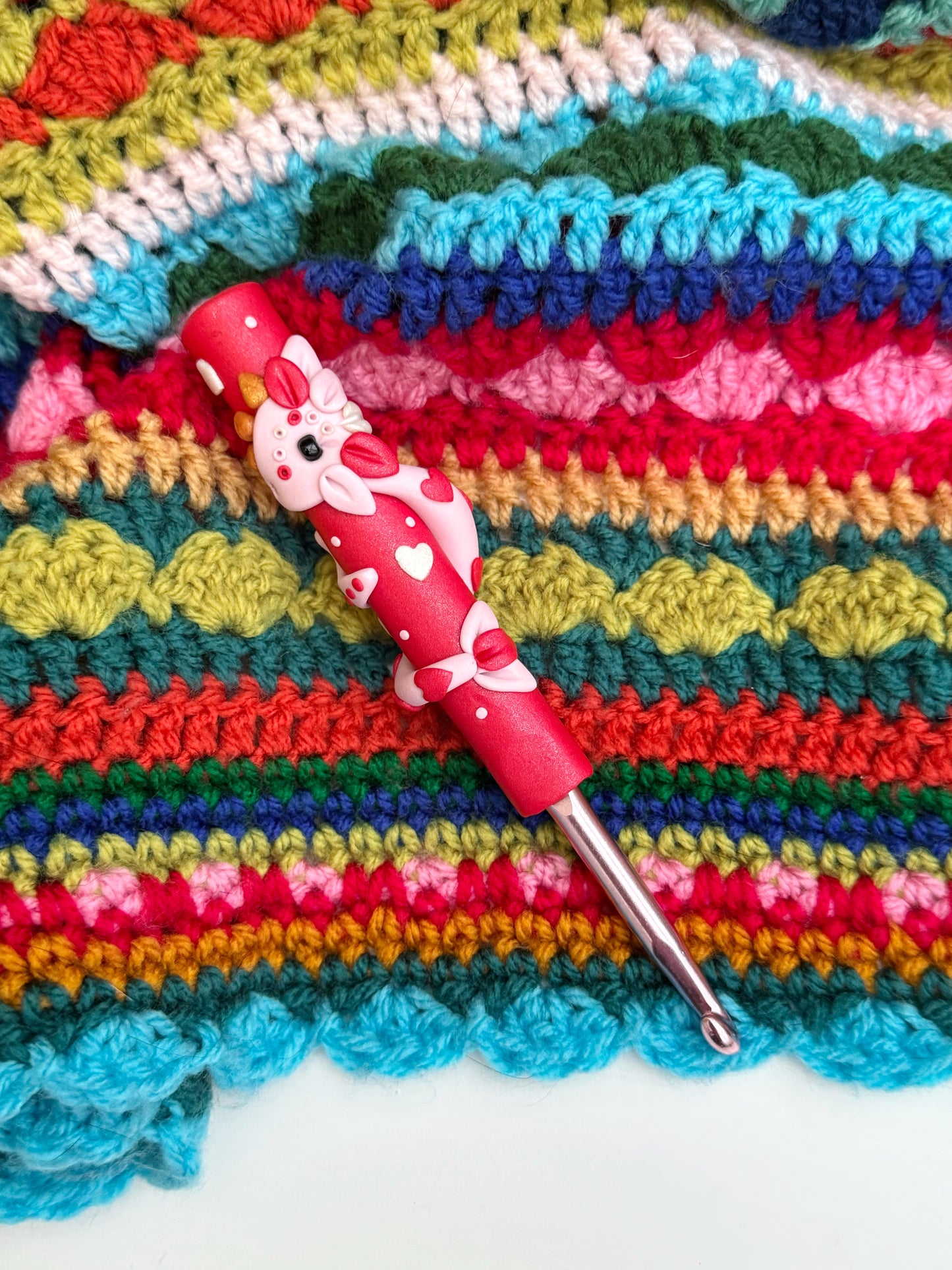 Heart Dragon Crochet Hook, Hand Sculpted Polymer Clay Valentine’s Crochet Hook