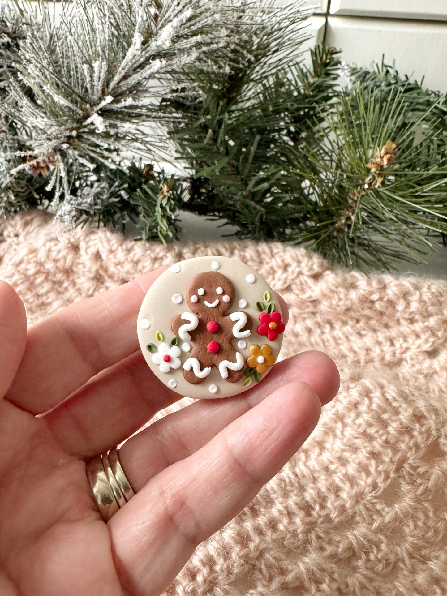 Gingerbread Man Magnetic Needle Minder