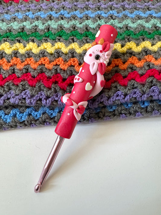 Heart Dragon Crochet Hook, Hand Sculpted Polymer Clay Valentine’s Crochet Hook