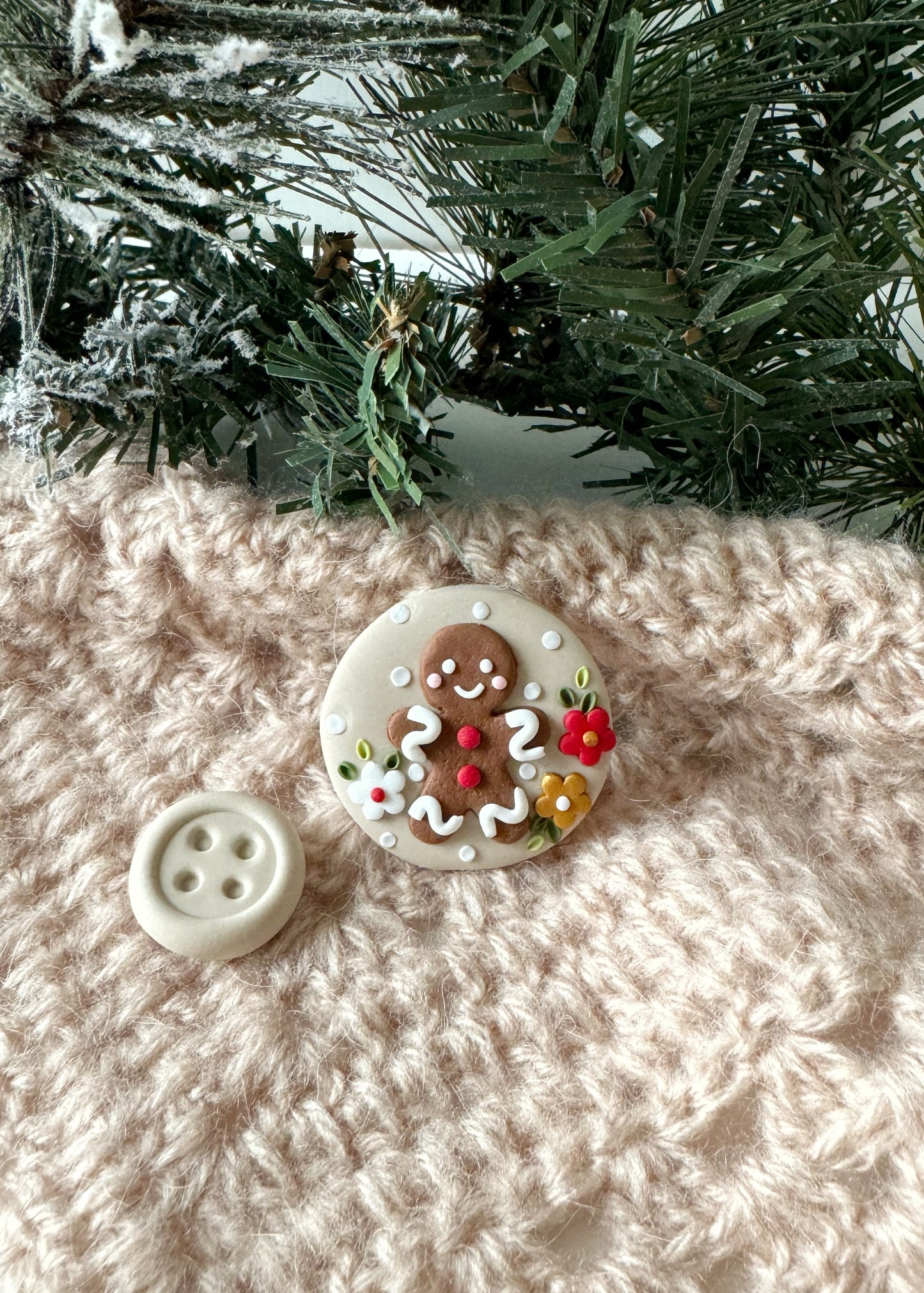 Gingerbread Man Magnetic Needle Minder