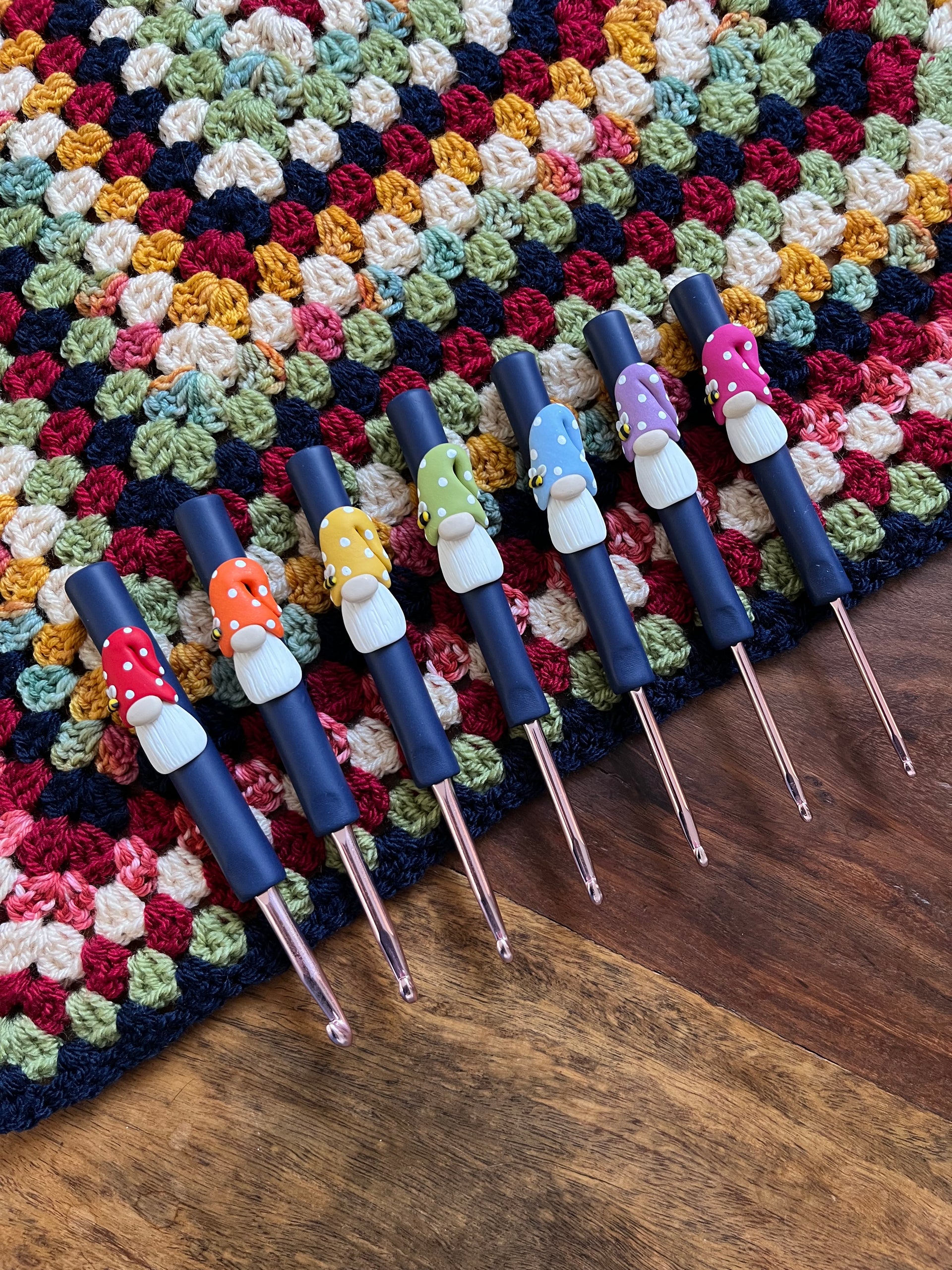Set of 7 rainbow gnome gonk crochet hooks, crochet hook set