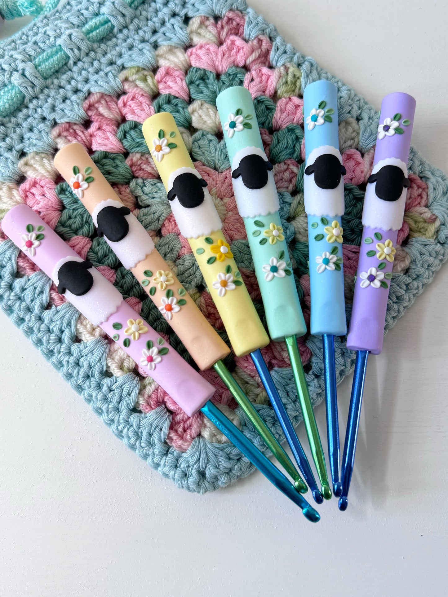 Pastel Sheep Crochet Hook, Polymer Clay Ergonomic Crochet Hook