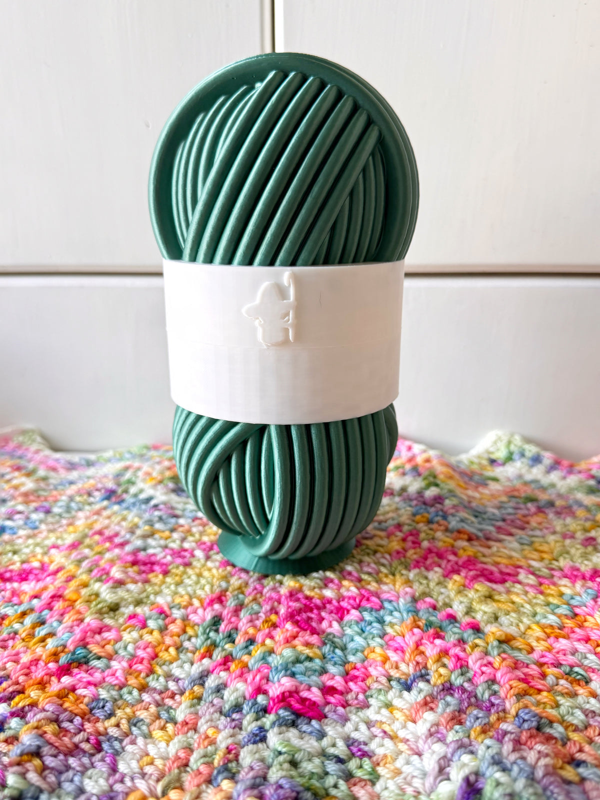 Contrast Band Mystery Pot, 3D Printed Filled Yarn Ball Container