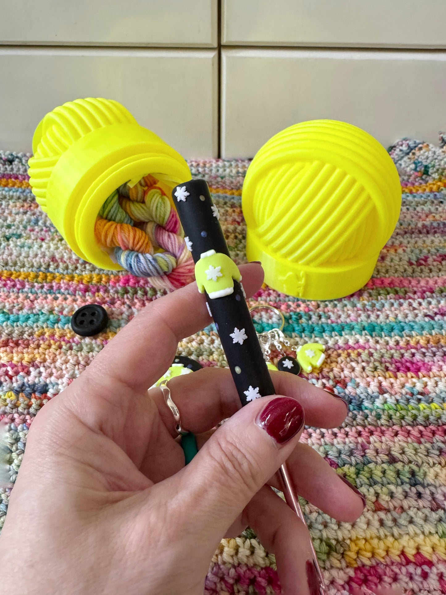 Neon Christmas Jumper Yarn Ball Surprise Pot with 4.5mm Crochet Hook